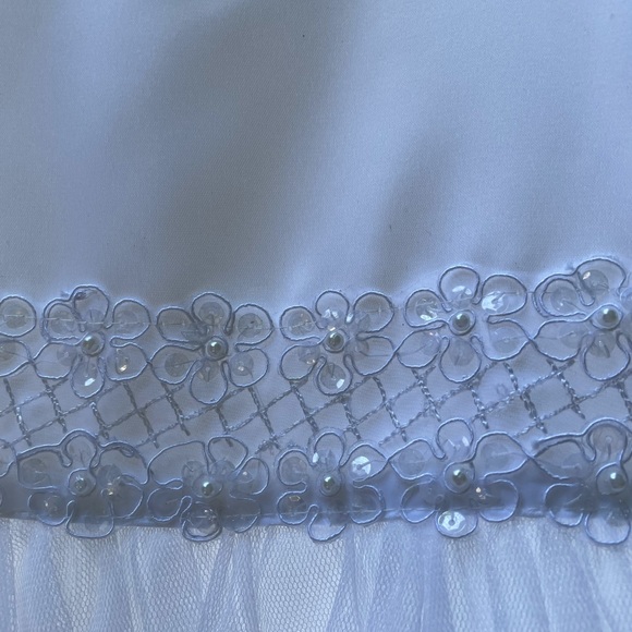 Girls Formal Dress Simple White with Detailing - Picture 4 of 8